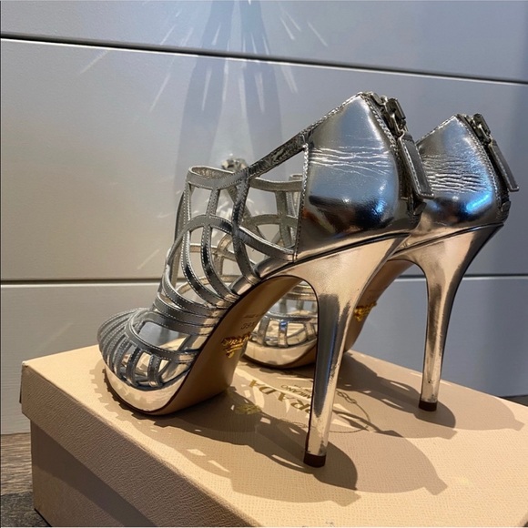 Gorgeous Sparkling Prada Heels Sandals - Picture 6 of 8